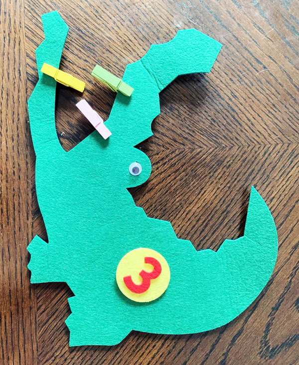 Green Kid Crafts Crocodile